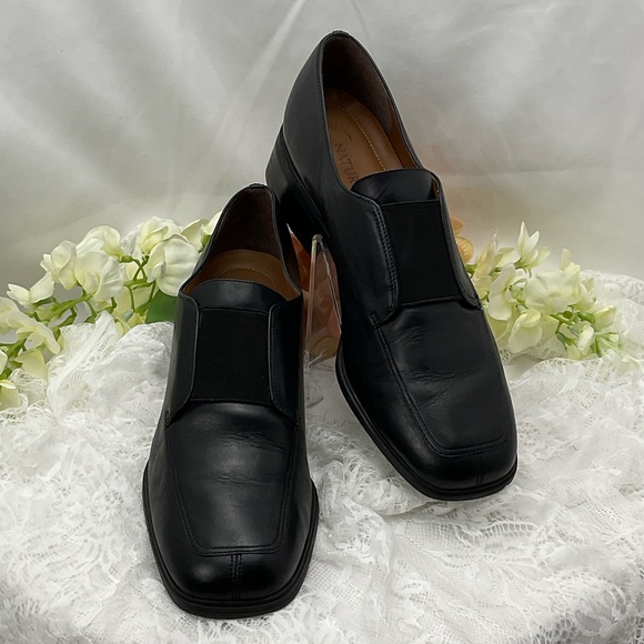 Naturalizer Shoes - Naturalizer Woman’s Black Leather Slip-On Loafers Sz8‎